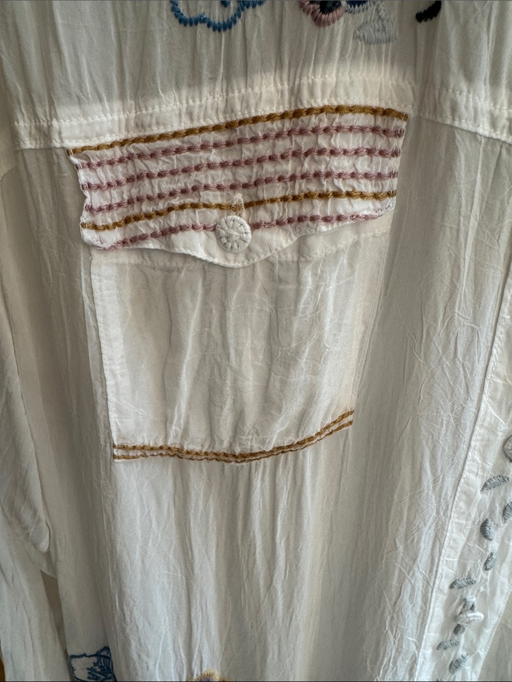 Johnny Was White Embroidered Floral Button-Down Blouse Size Small - Picture 3 of 8